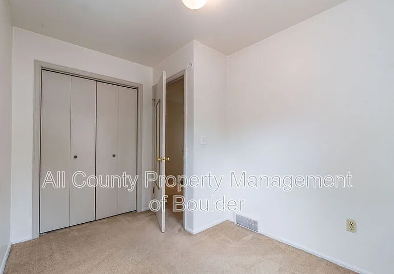 1817 Grove St #3 — Photo 12