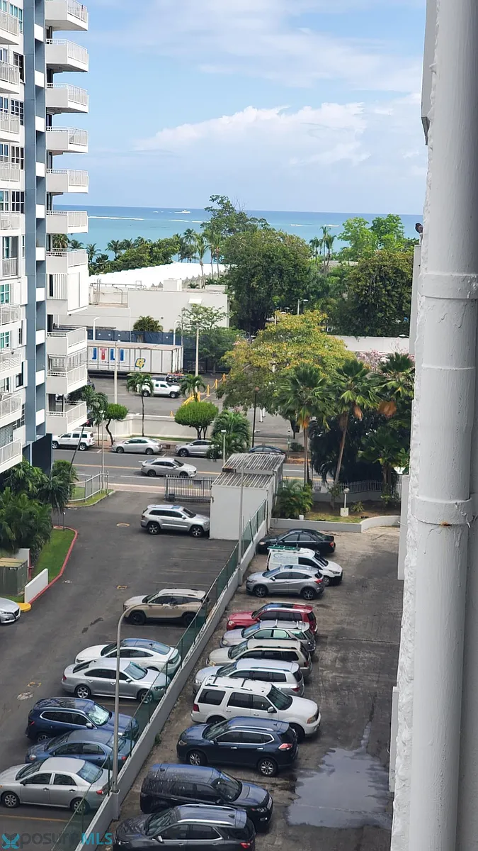 Building Photo - 6410 Isla Verde Ave #8