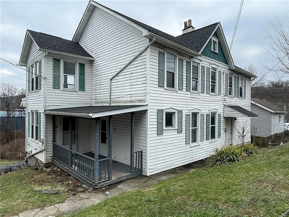 135 Spring St