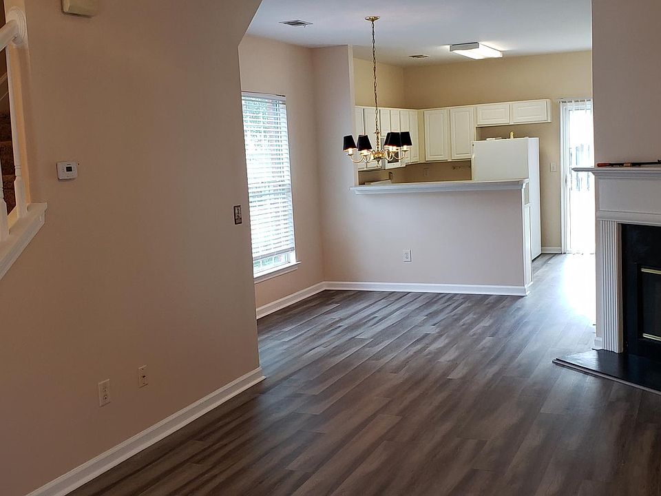 1st image of 1614 Cove Creek Cir
