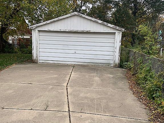 2nd image of 13134 Rosemary St