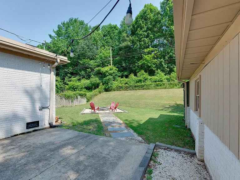 3921 Sheffield Dr — Photo 38