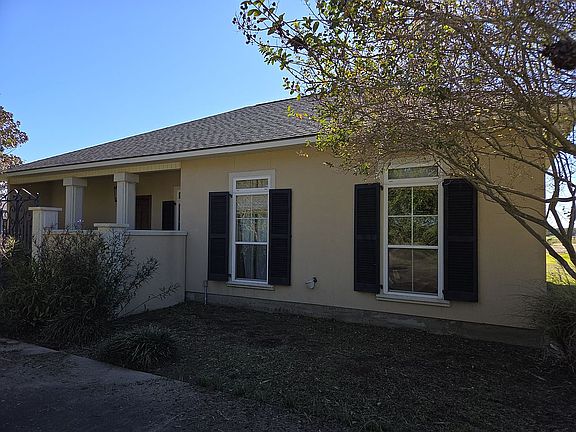 working shutters on front