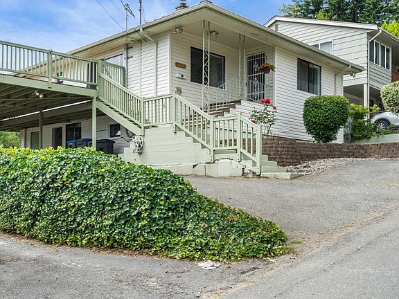 3rd image of 3175 Coontz St