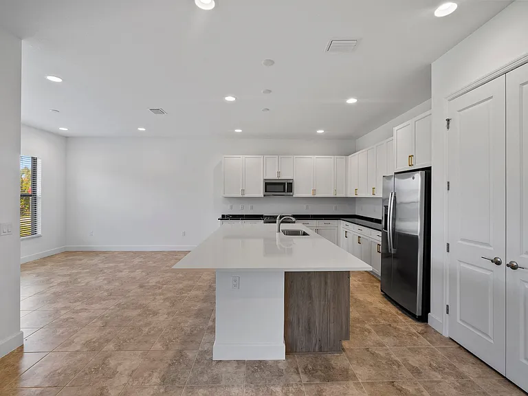 20800 Thistle Leaf Ln — Photo 4