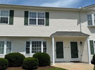 1217 Cross Creek Cir APT E4, Greenville, NC 27834