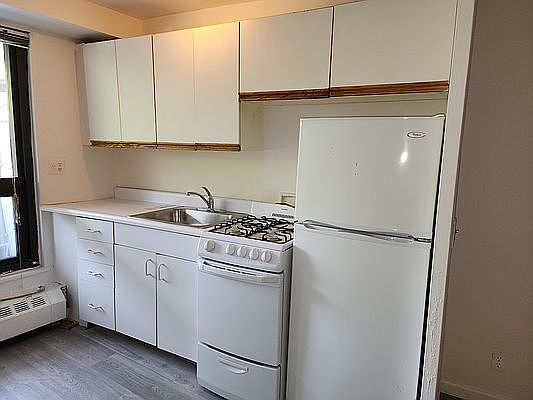 4th image of 6155 98th St APT 2N