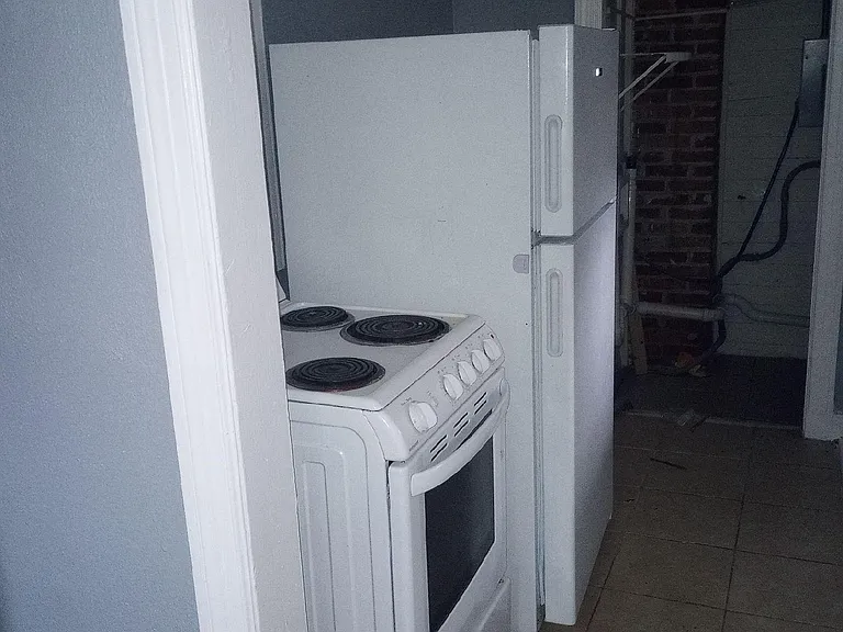 829 Biggs St #1 — Photo 6