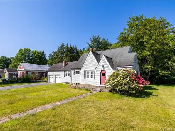 37 Church Street, New Hartford, CT 06057