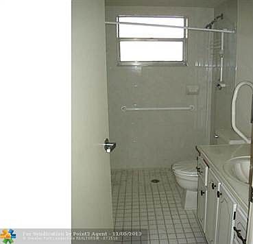 5th image of 9581 Sunrise Lakes Blvd APT 109