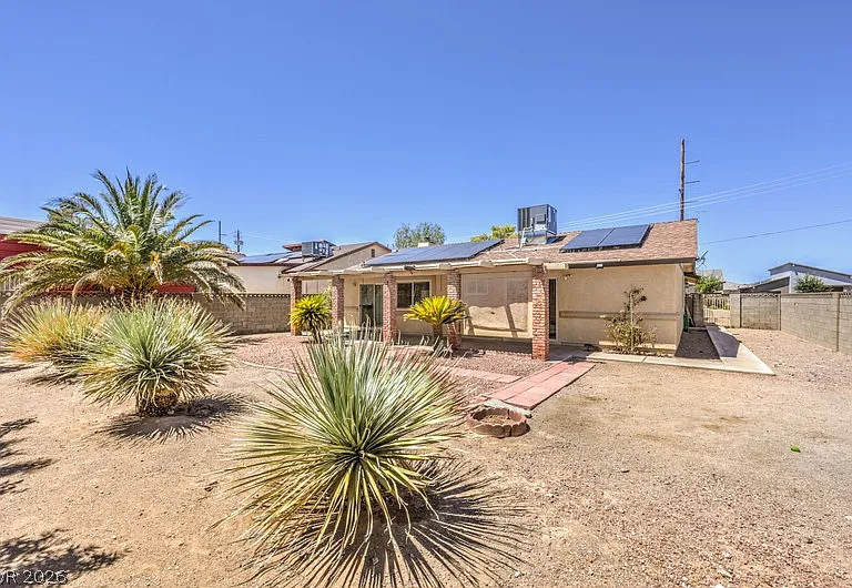 532 Mona Ln — Photo 27