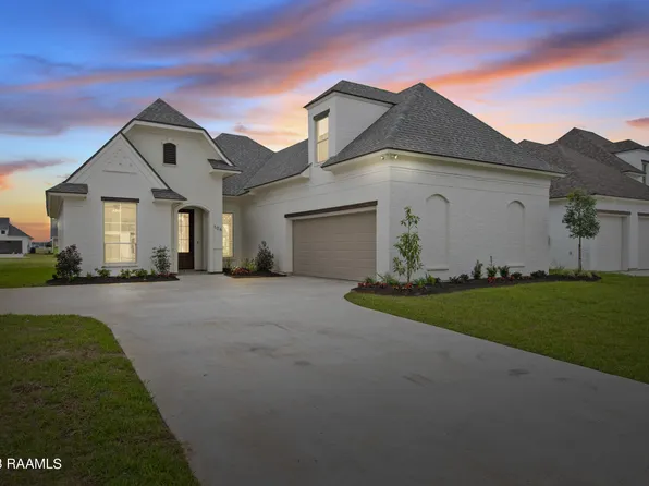 106 Sleeply View Dr, Broussard, LA 70518