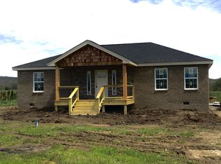 150 E Harris Rd, Bethpage, TN 37022