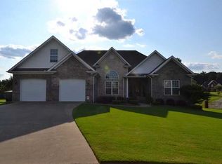 376 Kingston Dr, Florence, AL 35633