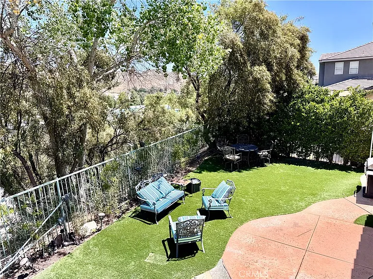 28463 Cascade Rd — Photo 2