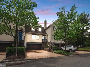 2 Exeter Ct, Princeton, NJ 08540