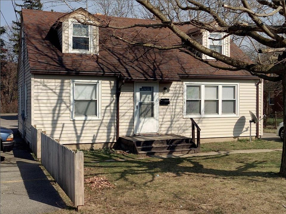 1st image of 143 Fairlawn Ave
