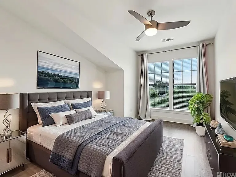 333 E Boyd Dr #16 — Photo 9