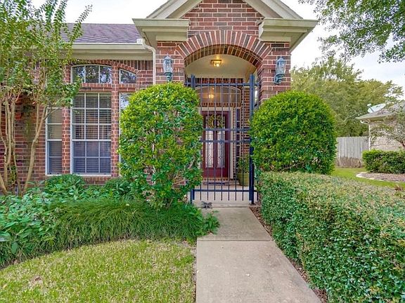 4th image of 1706 Fantasy Woods Dr