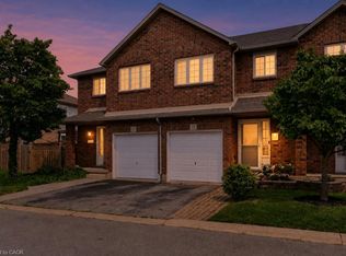 1860 Upper Gage Ave #15, Hamilton, ON L8W 3Y6
