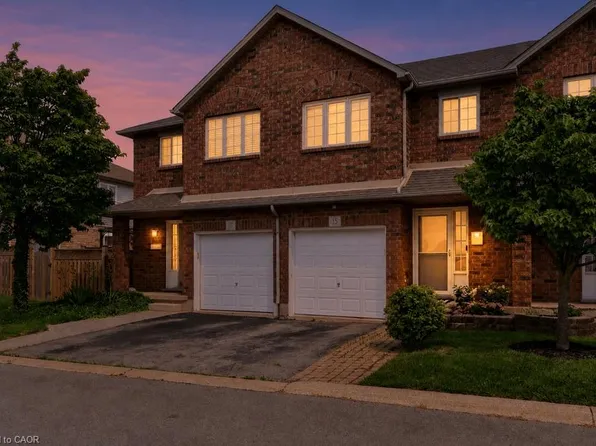 1860 Upper Gage Ave #15, Hamilton, ON L8W 3Y6