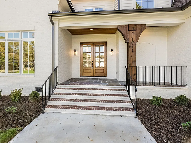 1511 Cavendish Ct — Photo 3