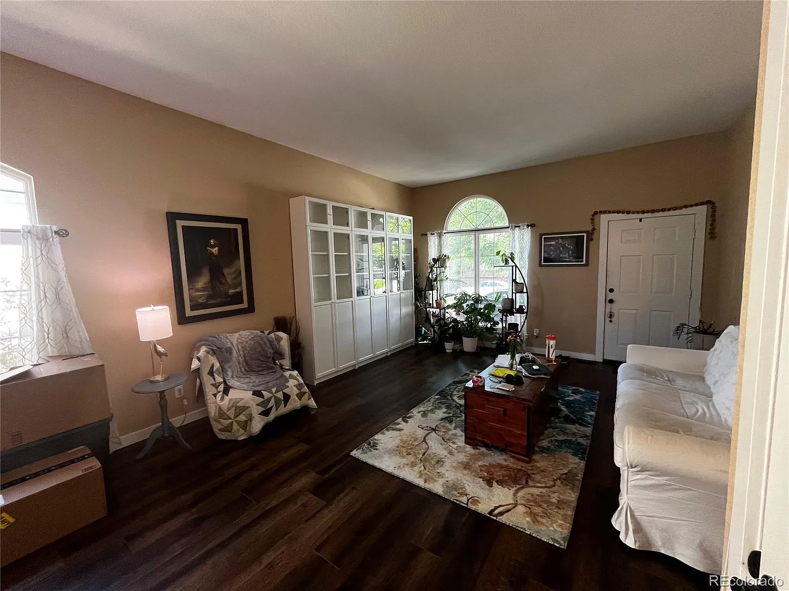 3 bed, 3.5 bath, 2080 sqft, $3,300 — Photo 3