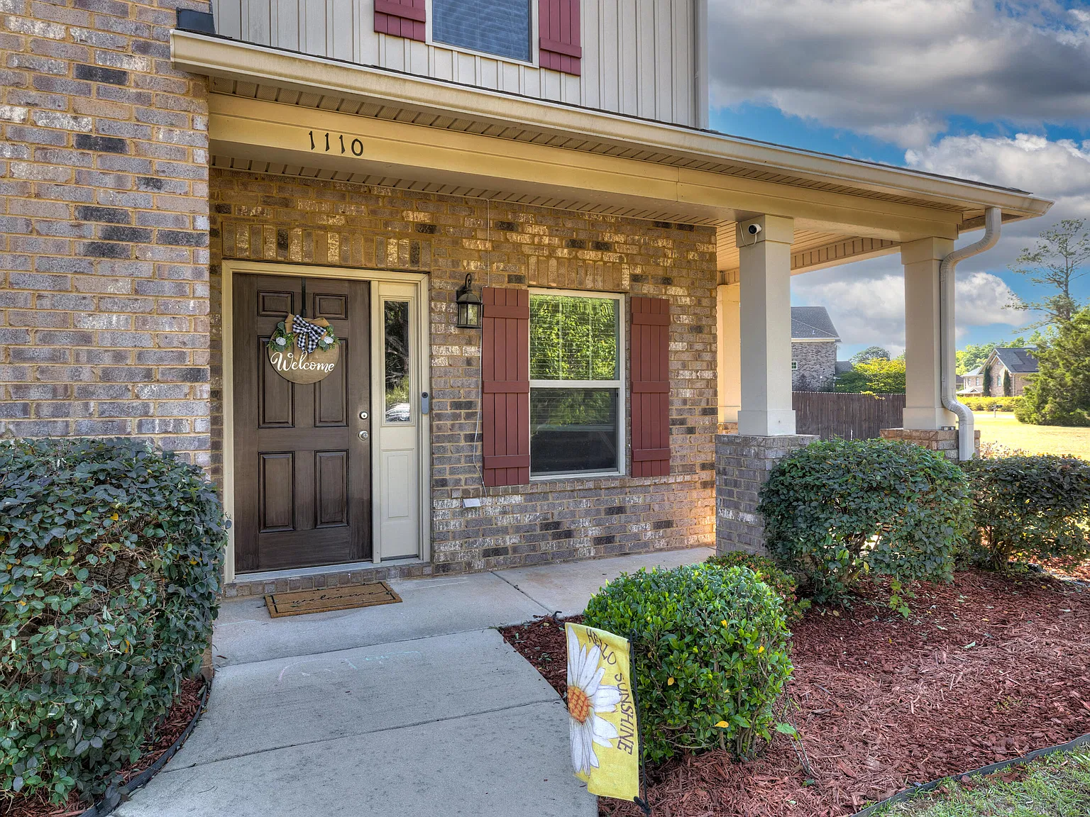 4 bed, 2.5 bath, 2112 sqft, $2,200 — Photo 4