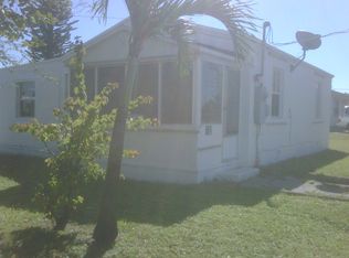 122 NE 2nd Ave, Hallandale, FL 33009