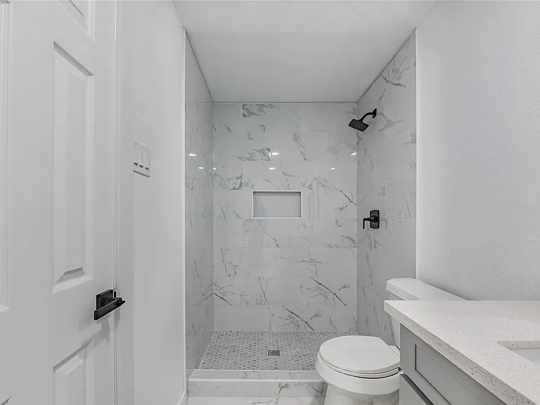 2210 Stillmeadow Dr — Photo 17