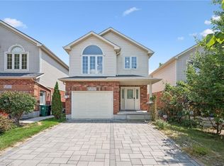 575 Violet St, Waterloo, ON N2V 2T8