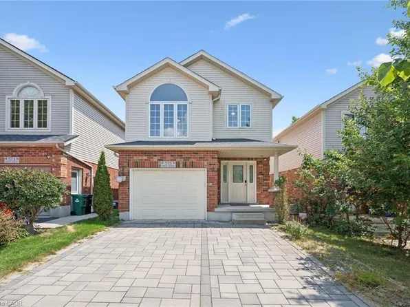 575 Violet St, Waterloo, ON N2V 2T8