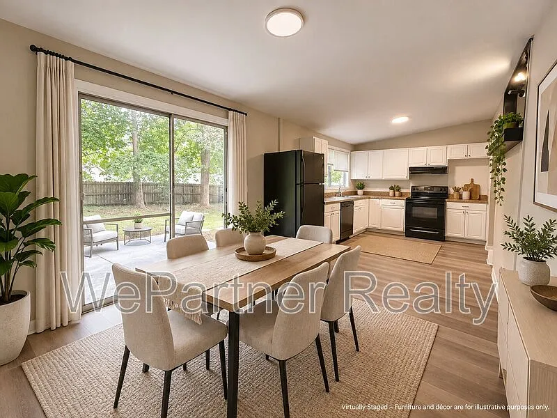 4 bed, 2.0 bath, 1998 sqft, $1,795 — Photo 3