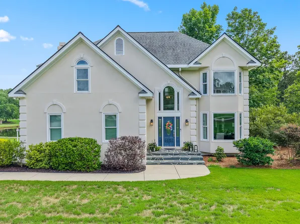 3412 Queen Ann Dr, Clayton, NC 27527