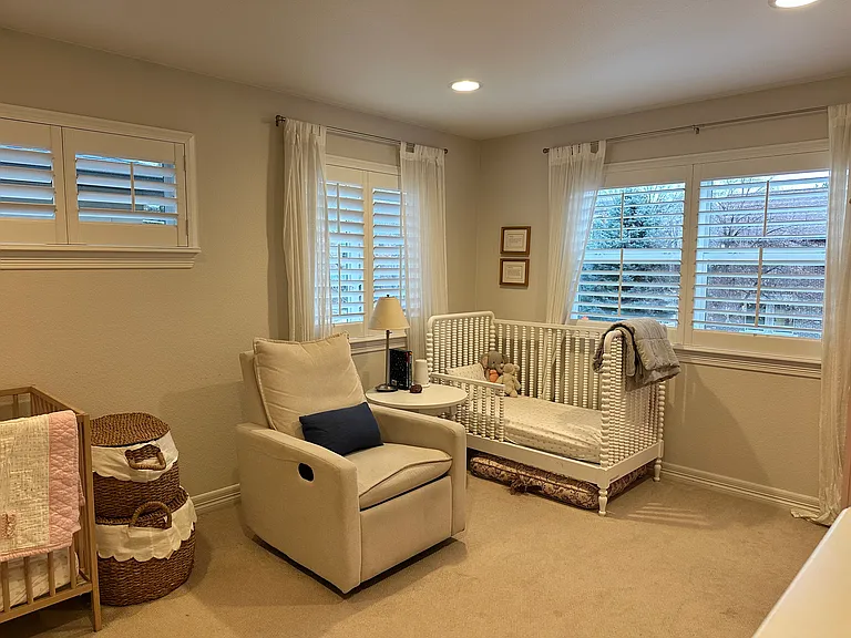 2411 S Race St — Photo 30