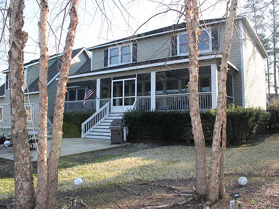 side view of back of house