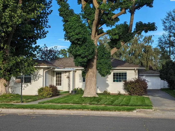 444 N Almira Ave, Connell, WA 99326