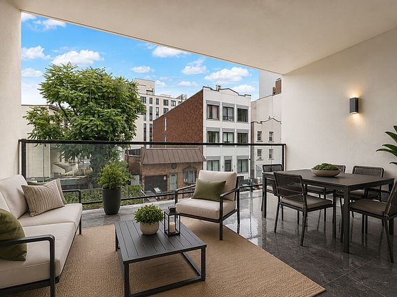 4th image of 321 Eckford St #1A