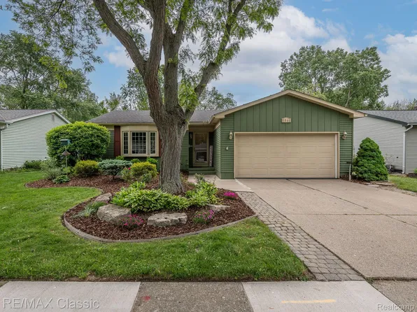 8866 Manton Ave, Plymouth, MI 48170