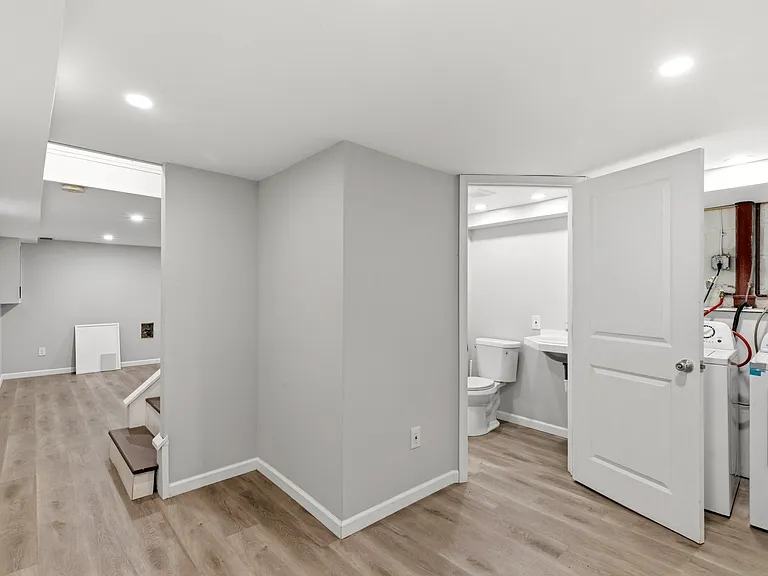 8530 Oakleigh Rd — Photo 17