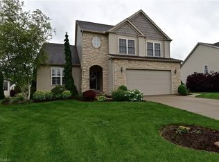 27313 Maurer Dr, Olmsted Township, OH 44138