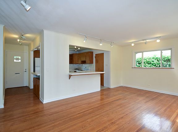 3rd image of 9259 Kedvale Ave