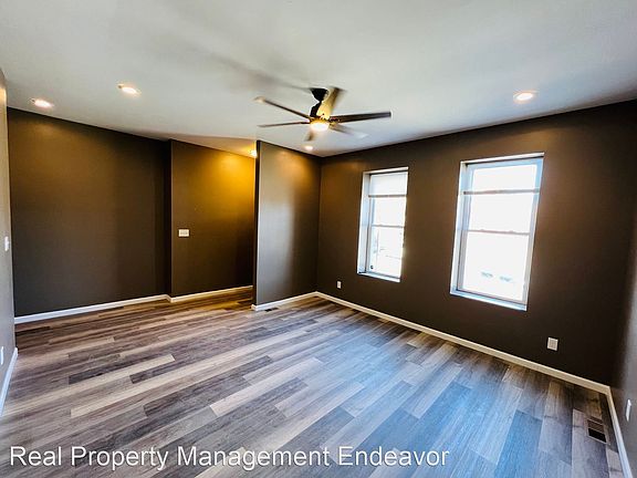 3rd image of 5314 Vernon Ave #1