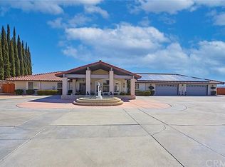 19651 Crest Dr, Apple Valley, CA 92307