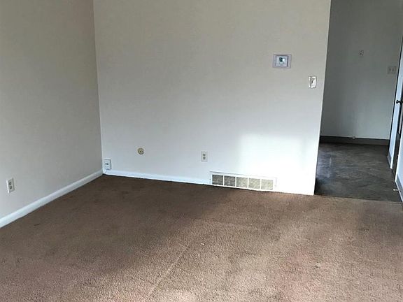 3rd image of 2357 Echo Valley Dr
