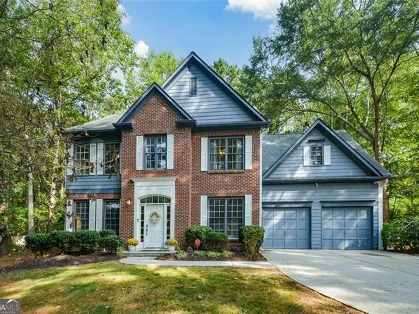 7215 Fox Creek Dr, Cumming, GA 30040