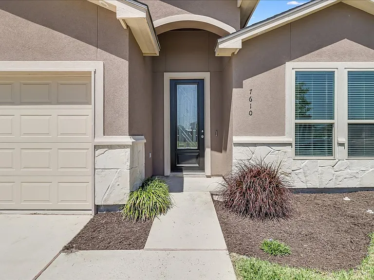 7610 Quartz Dr — Photo 41