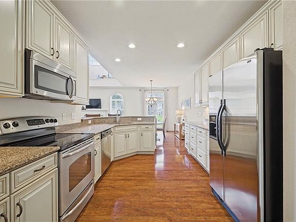 5th image of 1225 Eagle Pointe Way