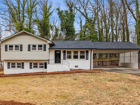 4th image of 1113 Rustic Rd