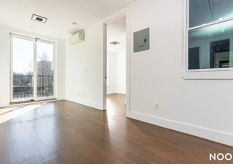 123 Clifton Pl #4A — Photo 2